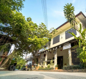 Y Not Laos Hostel